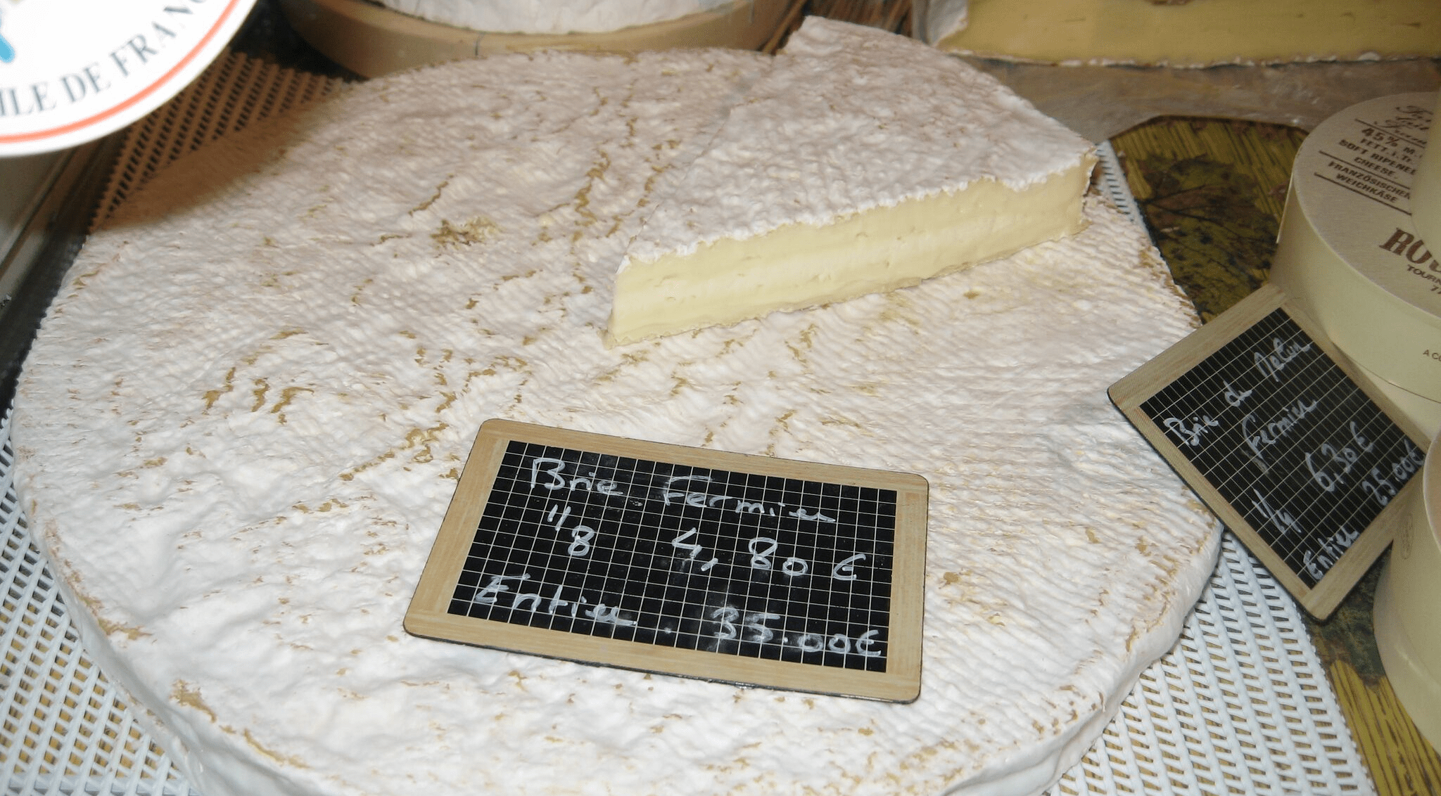 The Ultimate Guide to Brie de Meaux AOP